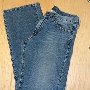 VGT LUCKY BRAND BOOTLEG JEANS REG LENGTH APPROXIMATELY 30/31” CUTE BACK POCKETS